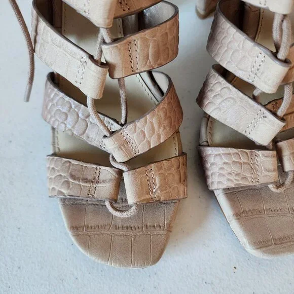 Vince Camuto Gladiator Sandal "NEW" - Picture 3 of 16